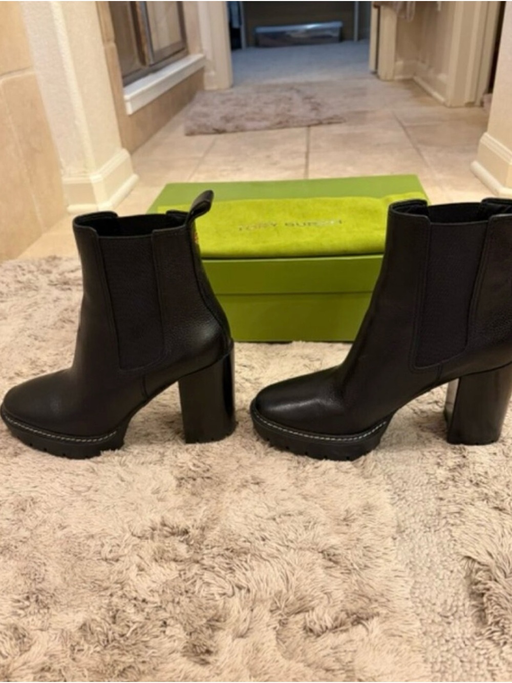 Tory Burch Carson Lug 70mm Black Leather Ankle Boots Size 8.5